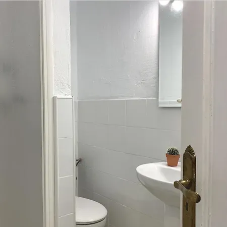 Acogedor Apartamento Sobre El Mar *