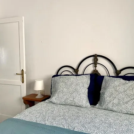 Acogedor Apartamento Sobre El Mar Apartamento *